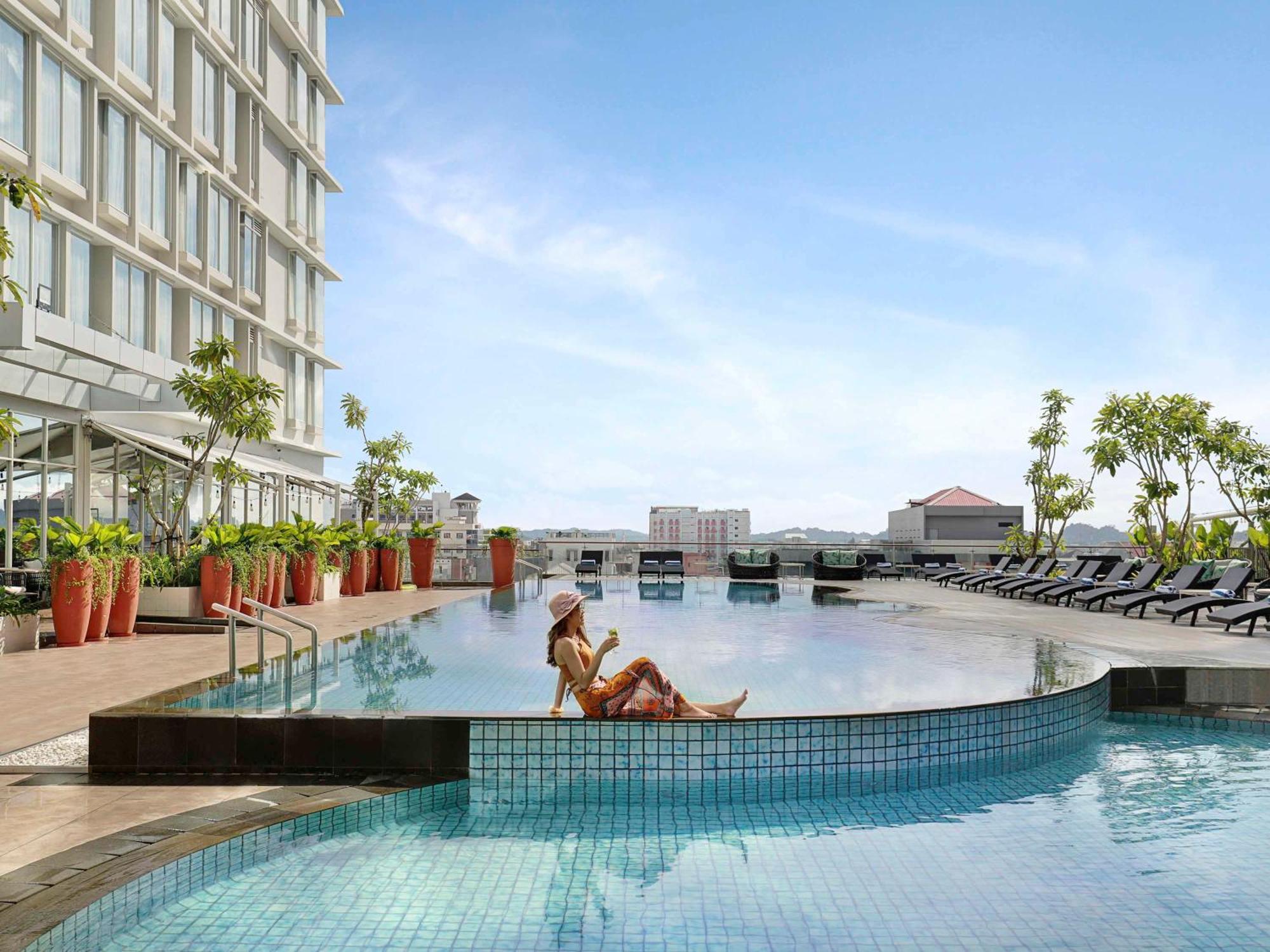 Mercure Samarinda Buitenkant foto