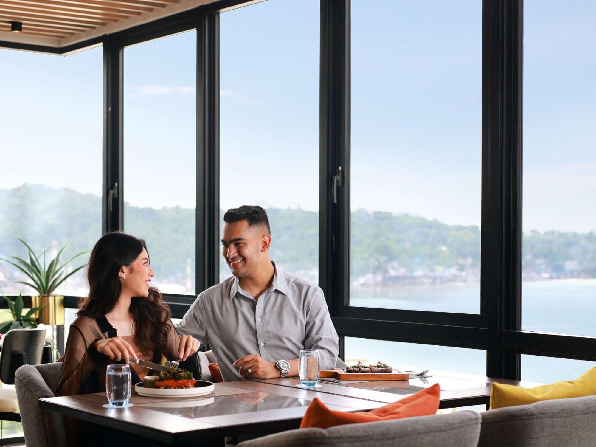 Mercure Samarinda Buitenkant foto