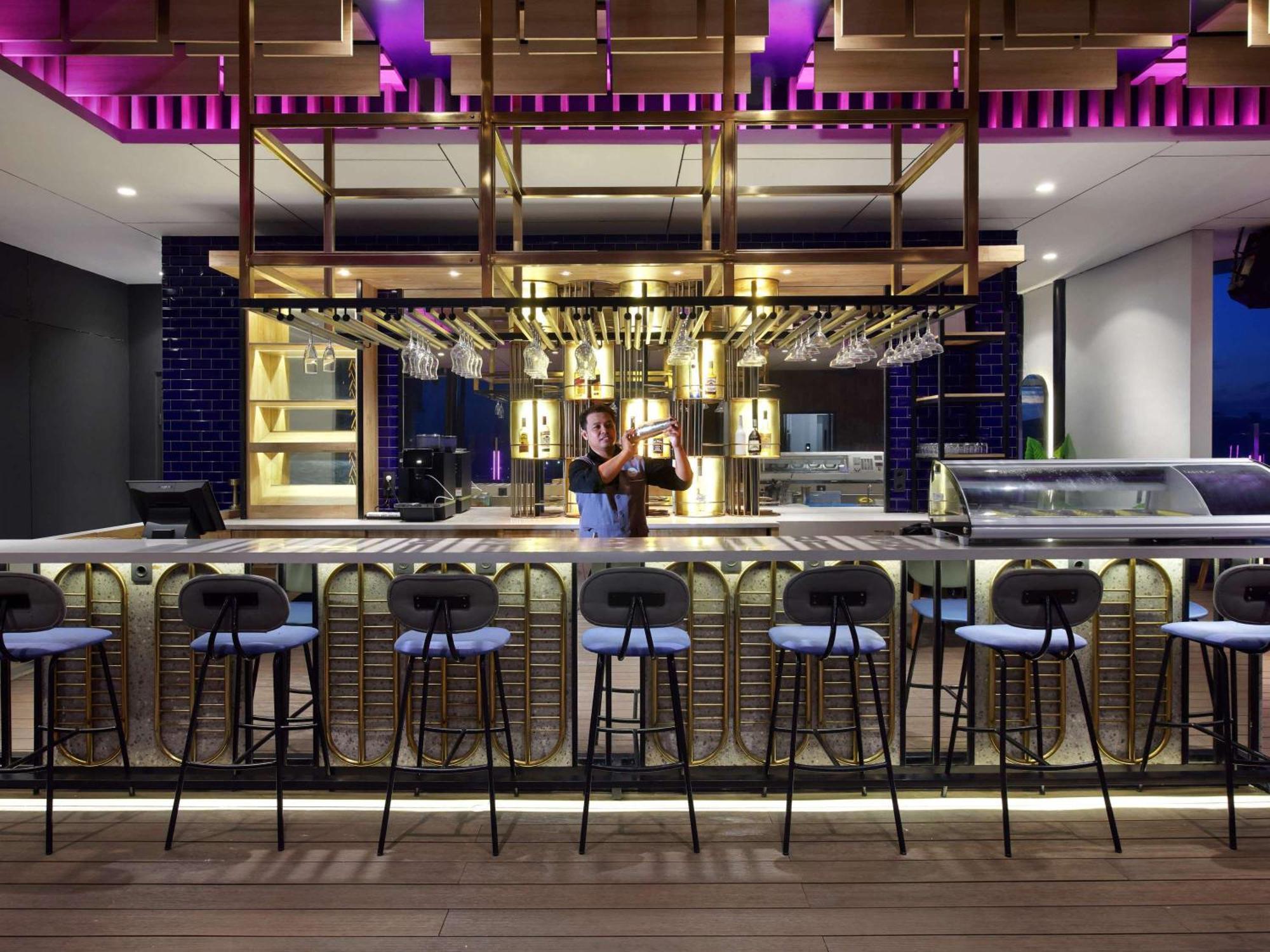 Mercure Samarinda Buitenkant foto