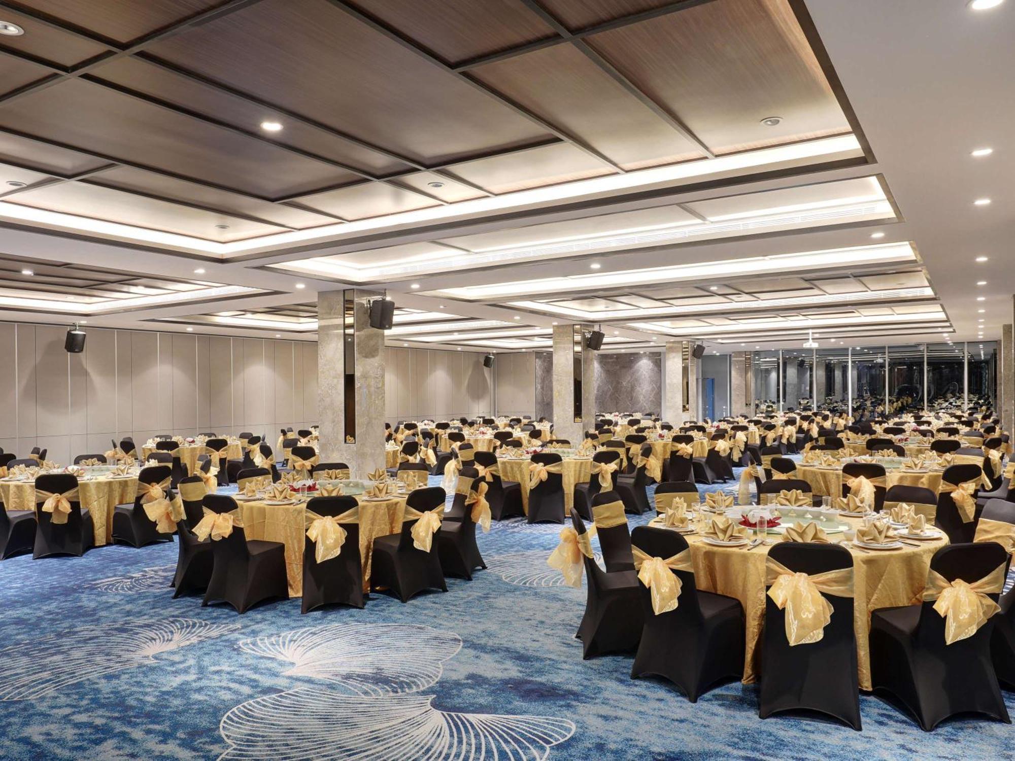 Mercure Samarinda Buitenkant foto