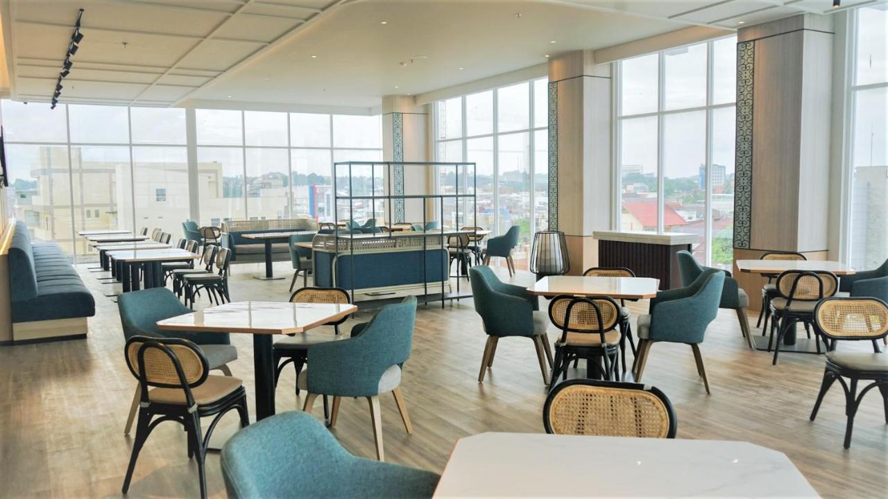 Mercure Samarinda Buitenkant foto